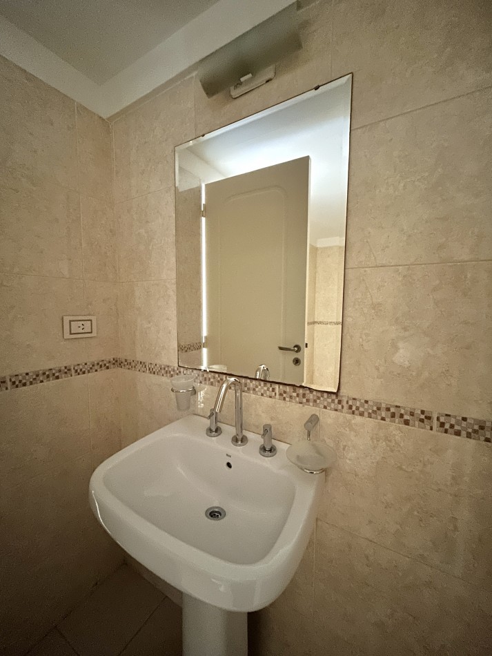 Venta de dpto de 2 dormitorios-Nva Cordoba